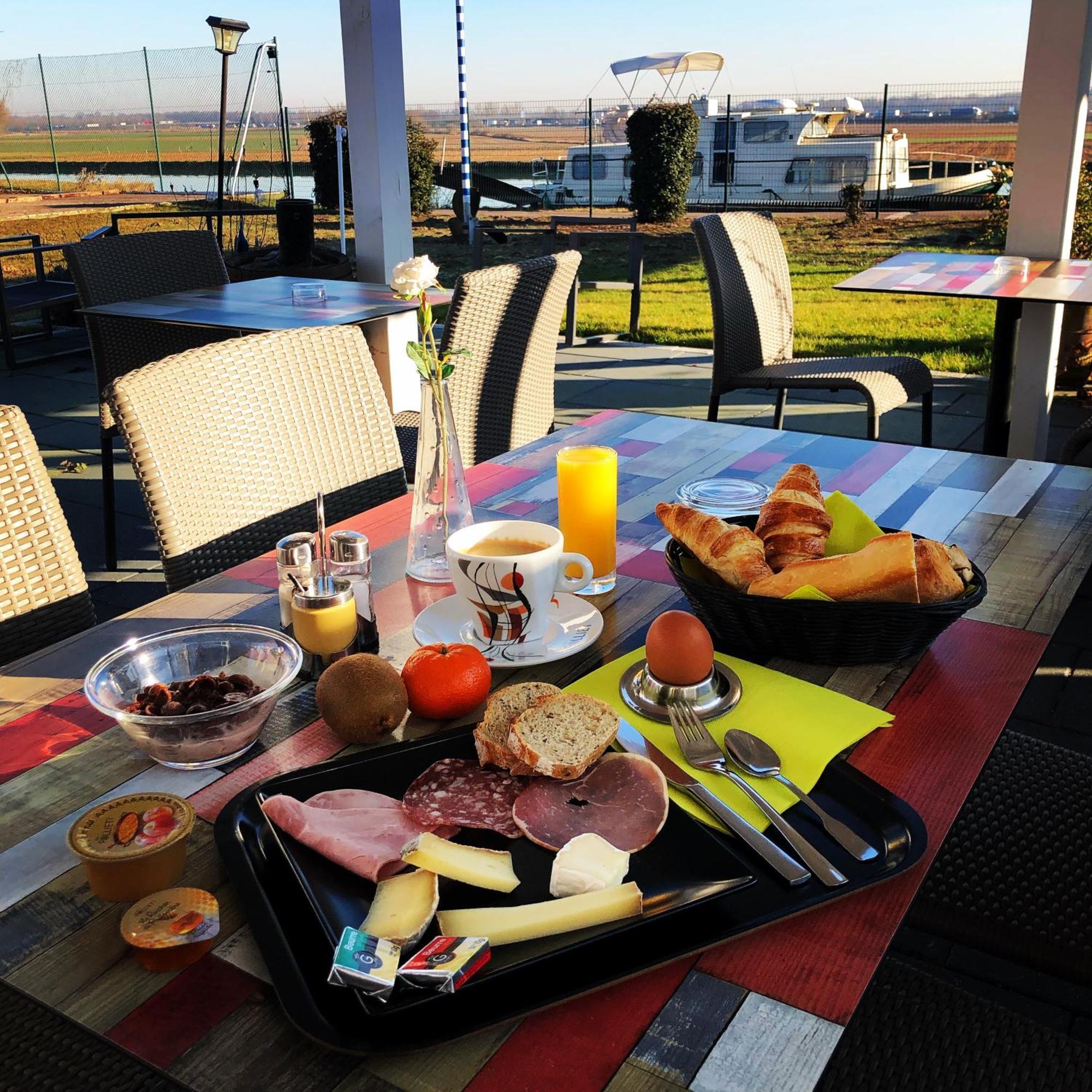 Hotel Restaurant Argos, Strasbourg Nord فيندينهيم المظهر الخارجي الصورة